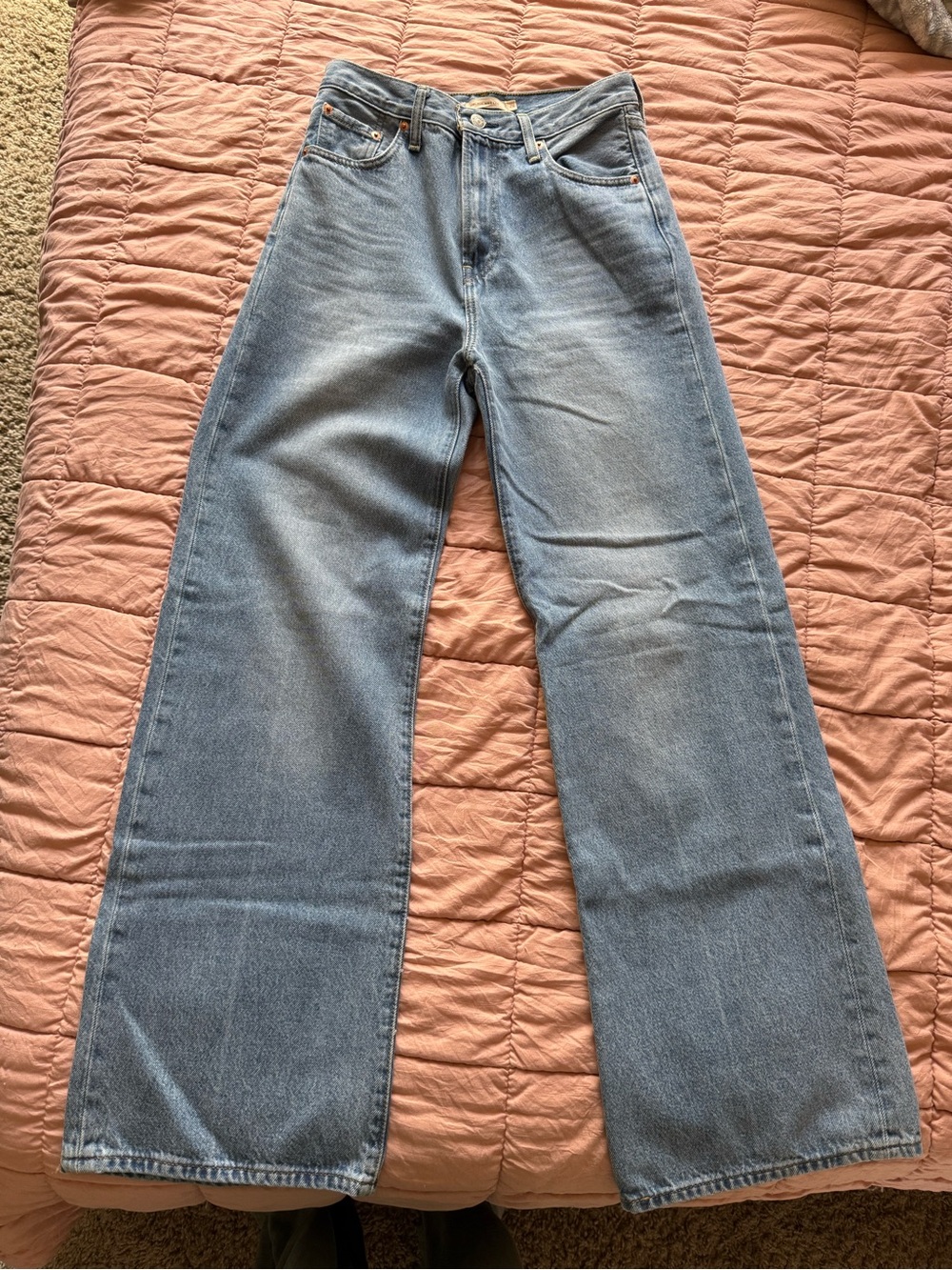 High-Rise ribcage Wide Leg Light Wash Jeans Levi’s
